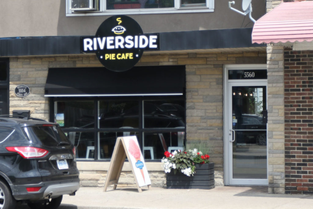 Riverside Pie Café